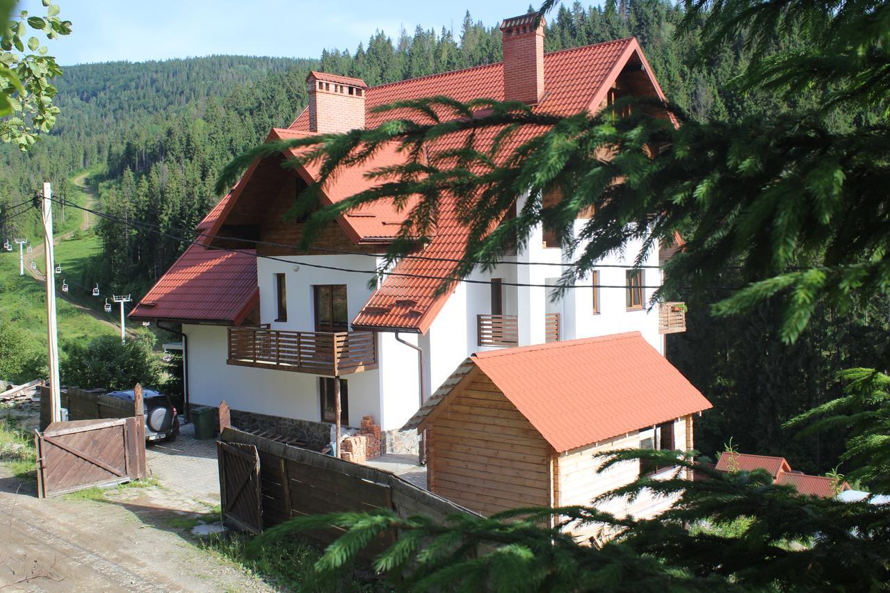 Біля Витягу Slavske Buitenkant foto